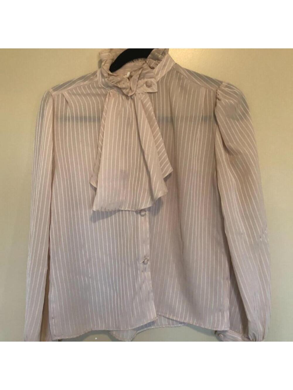 VINTAGE WOMENS 1970s AT ONCE SEMI SHEER BLOUSE Cravat Style Lavallier Collar